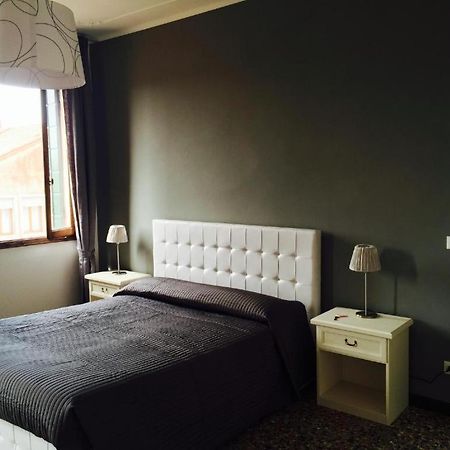 Guest House Loredana Венеция Екстериор снимка