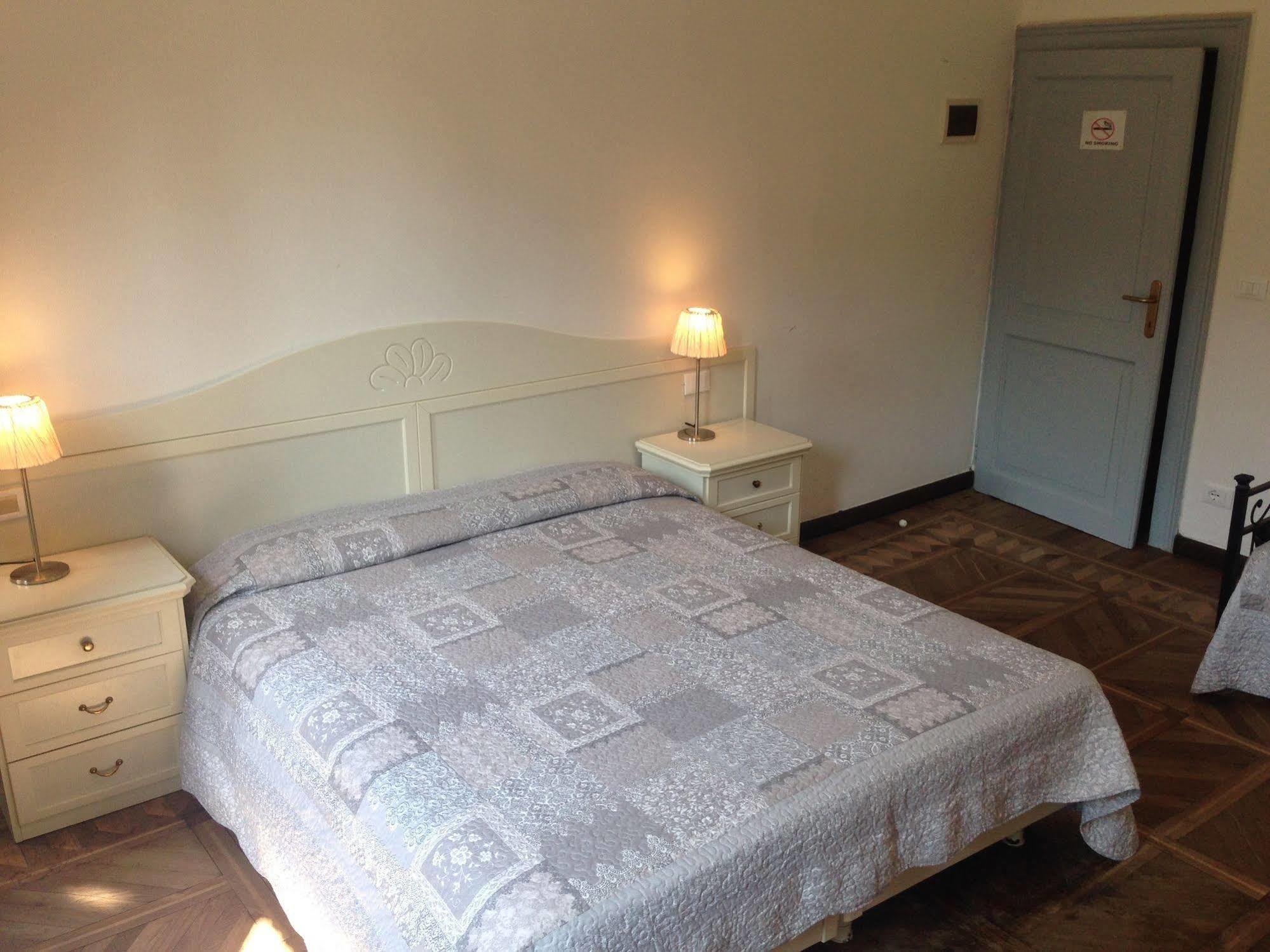 Guest House Loredana Венеция Екстериор снимка