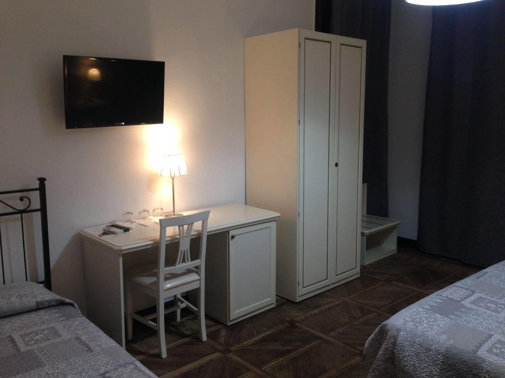 Guest House Loredana Венеция Екстериор снимка